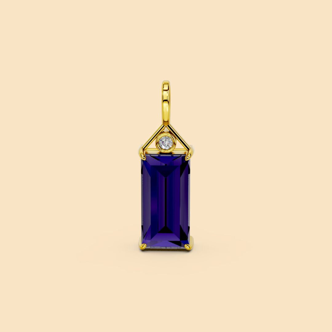Regal Pendant