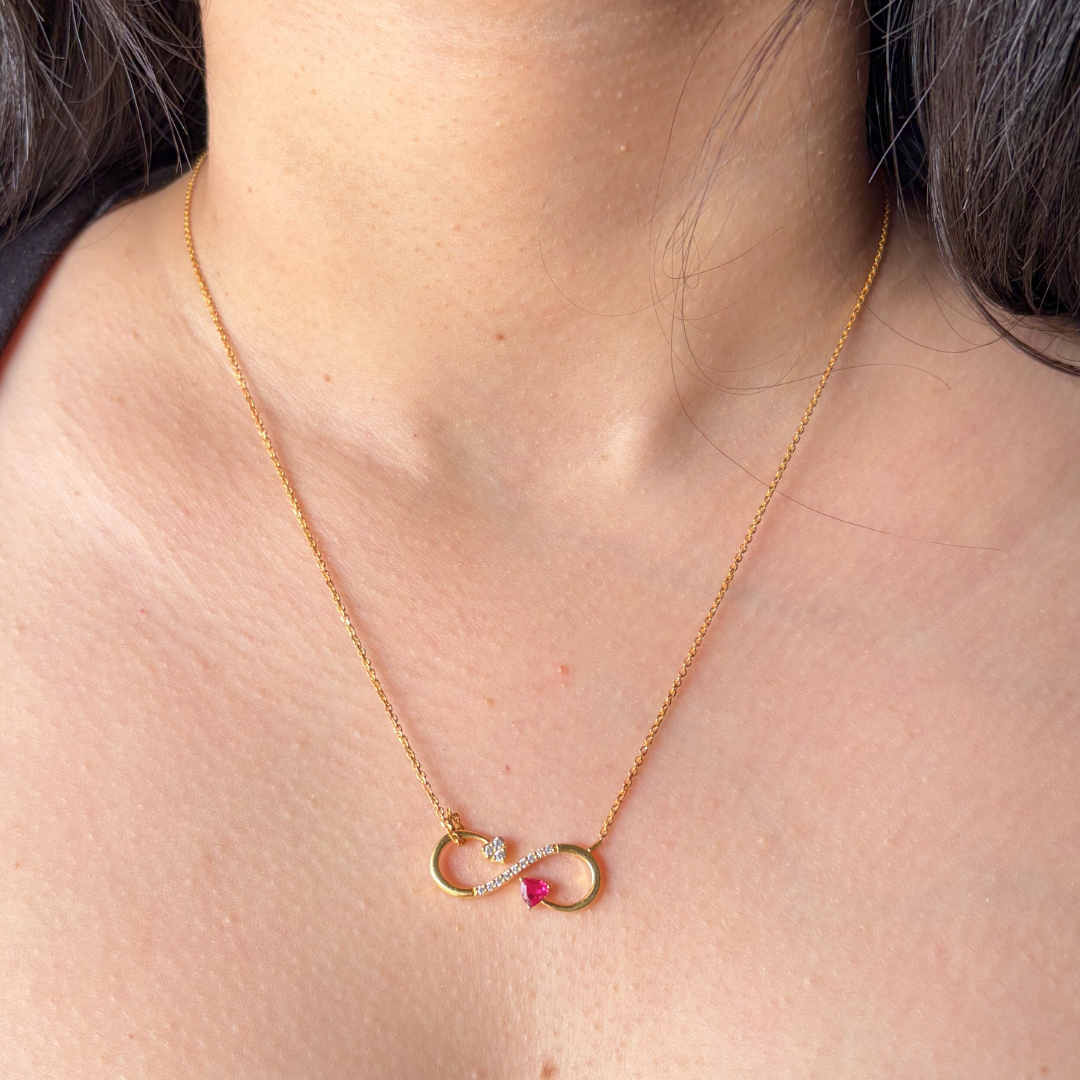 Infinity Link Neckpiece