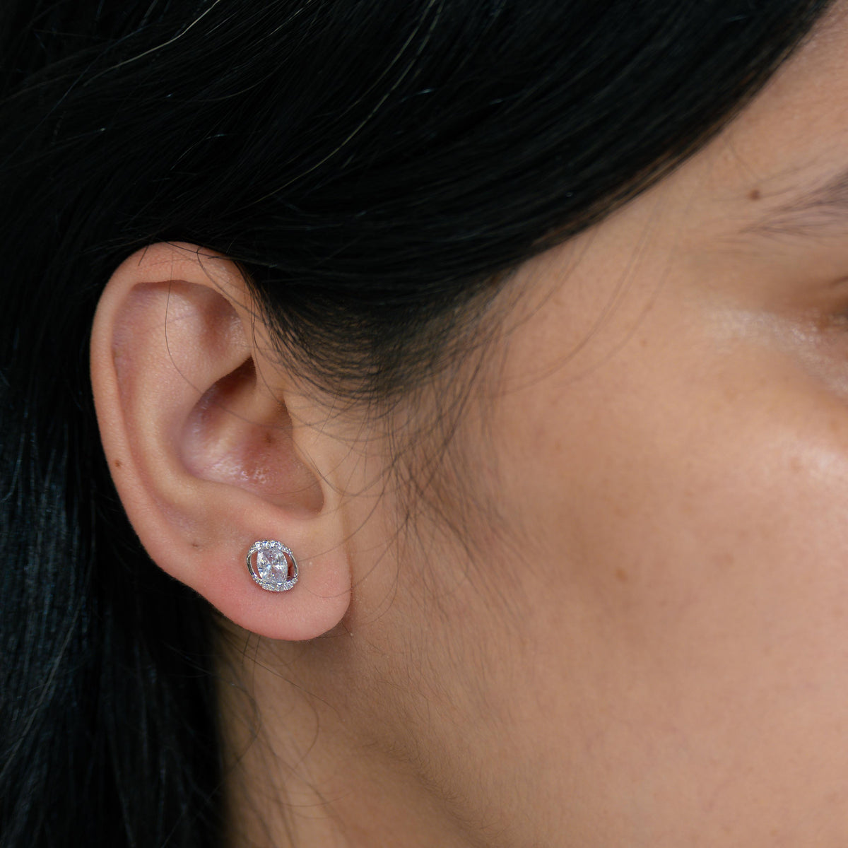 Hunar Earrings