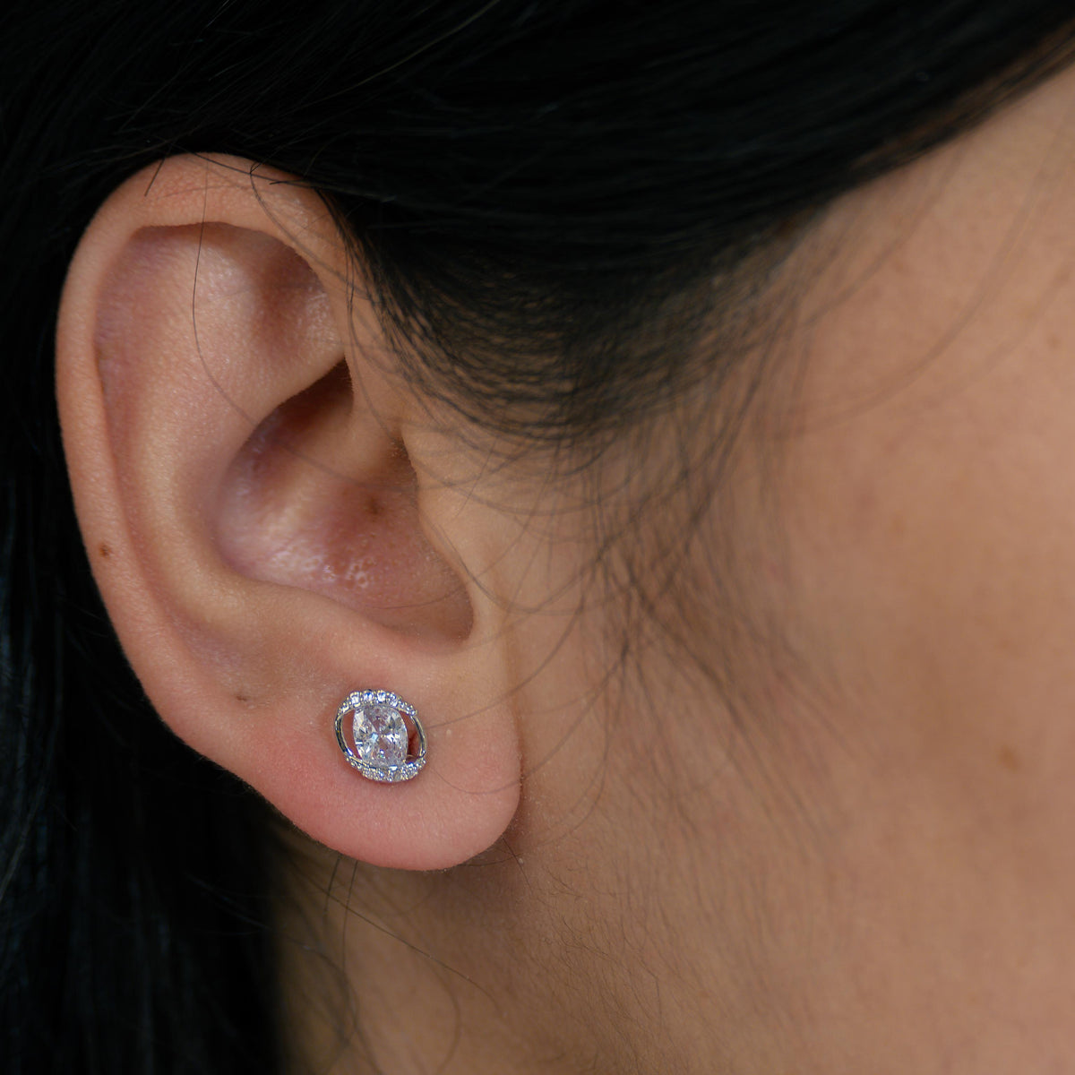 Hunar Earrings