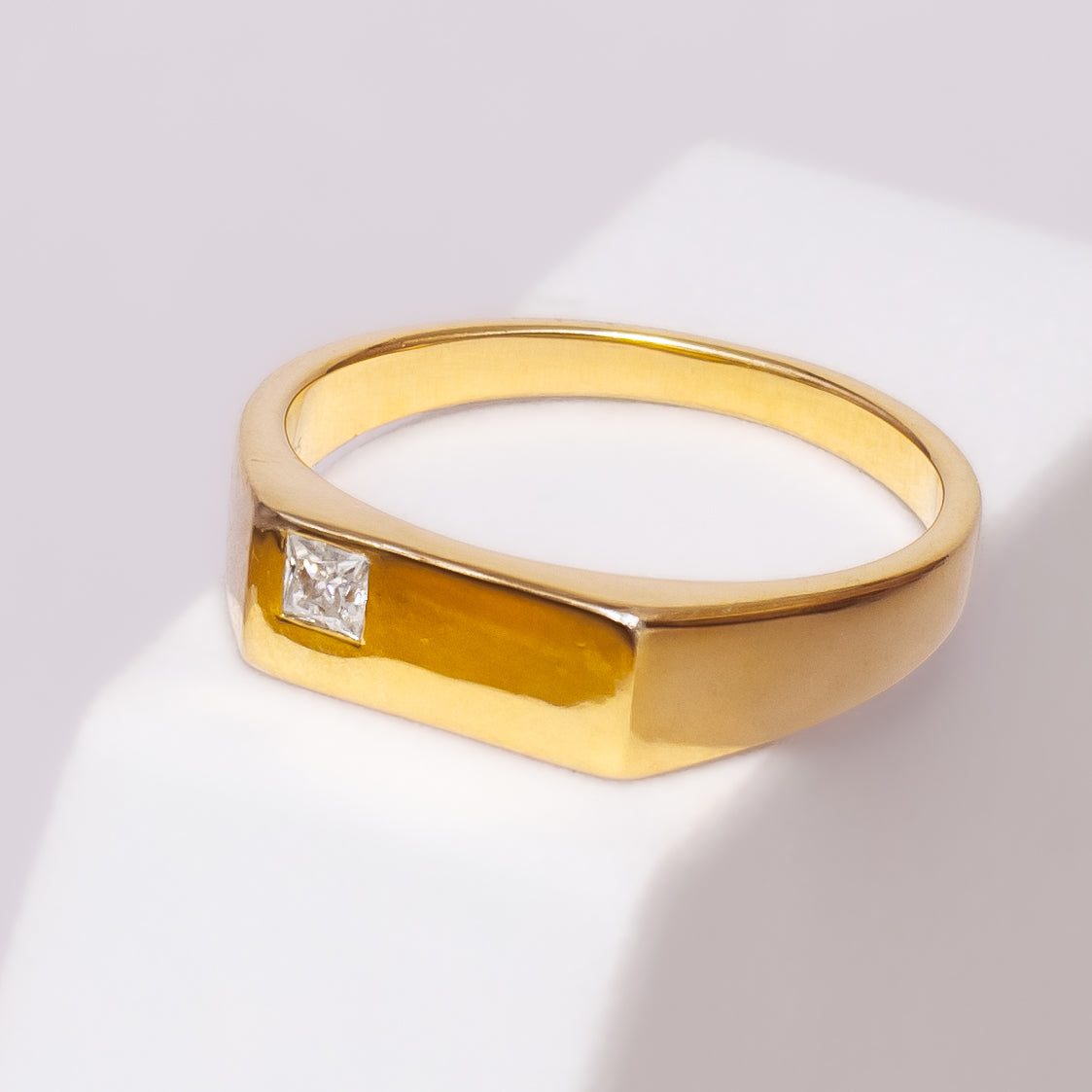 Reverie Men's Signet Ring