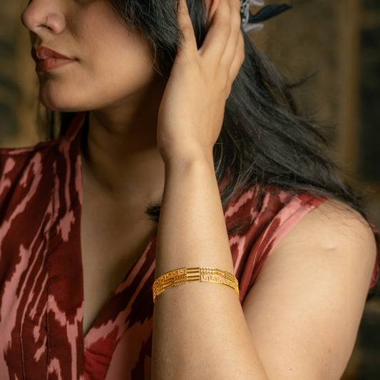Jugal-Bandi Bangle (Single)